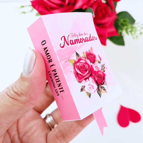 20 Mini Bíblia Porta bis Dia dos Namorados – Fundo rosa