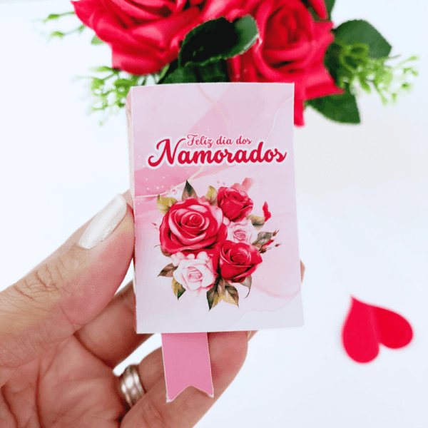 20 Mini Bíblia Porta bis Dia dos Namorados – Fundo rosa