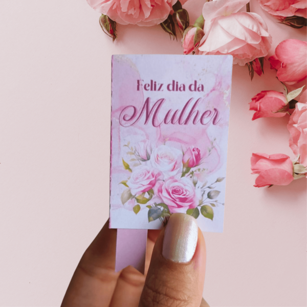 20 Mini Bíblias Dia da Mulher Rosas - Image 3